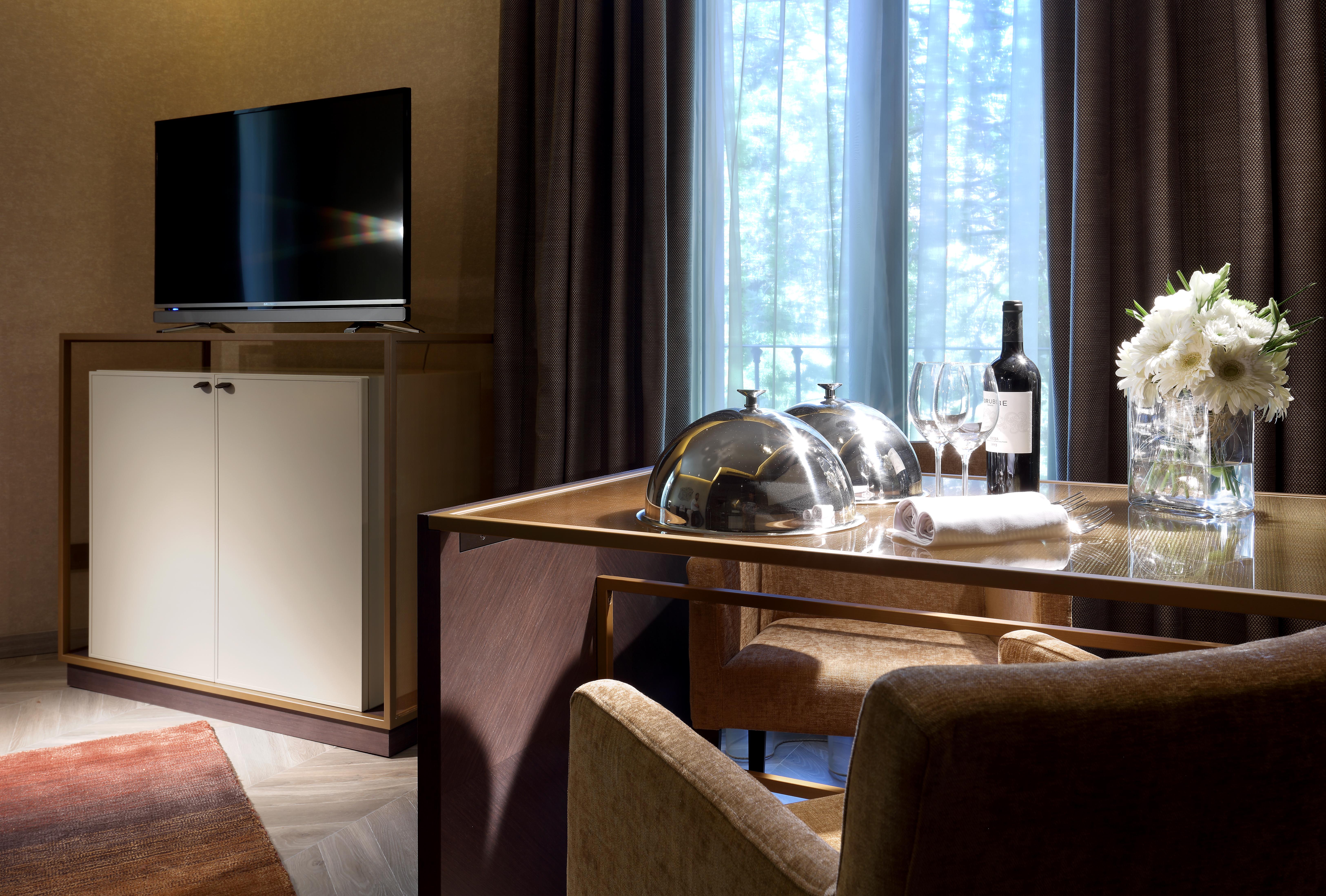 Aurea Washington Irving By Eurostars Hotel Company Гранада Экстерьер фото A room at the hotel