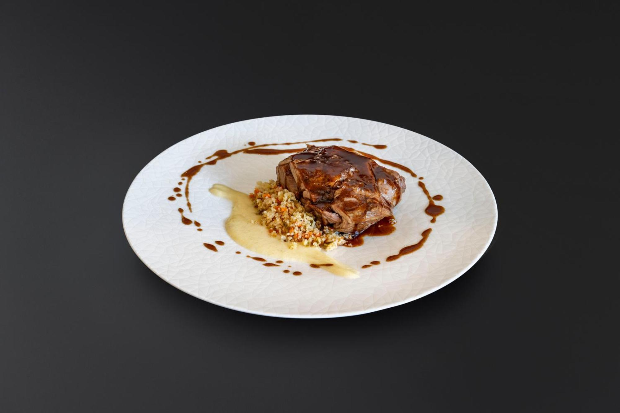 Aurea Washington Irving By Eurostars Hotel Company Гранада Экстерьер фото A plate of braised lamb