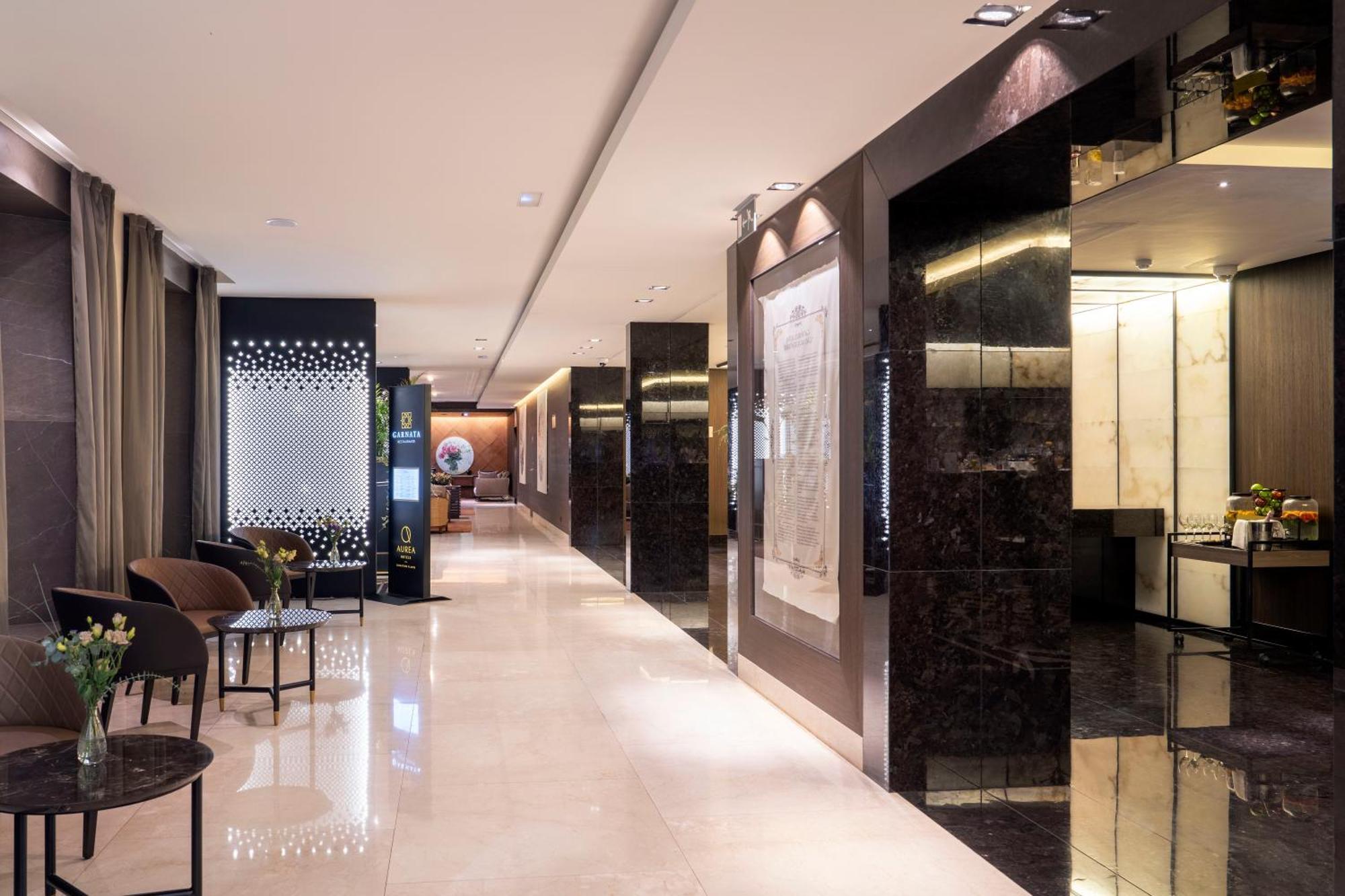 Aurea Washington Irving By Eurostars Hotel Company Гранада Экстерьер фото The lobby of the hotel