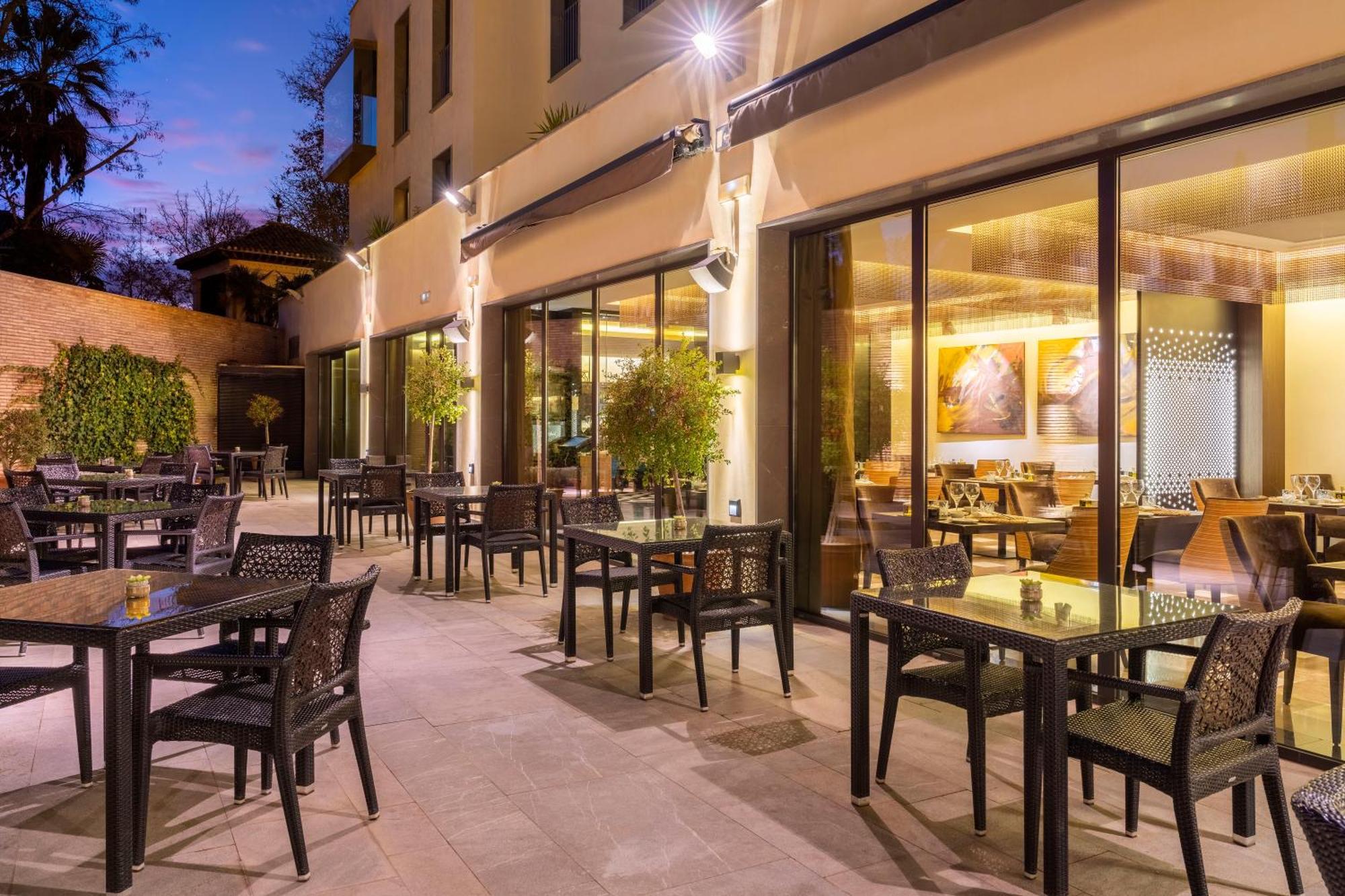 Aurea Washington Irving By Eurostars Hotel Company Гранада Экстерьер фото The Terrace