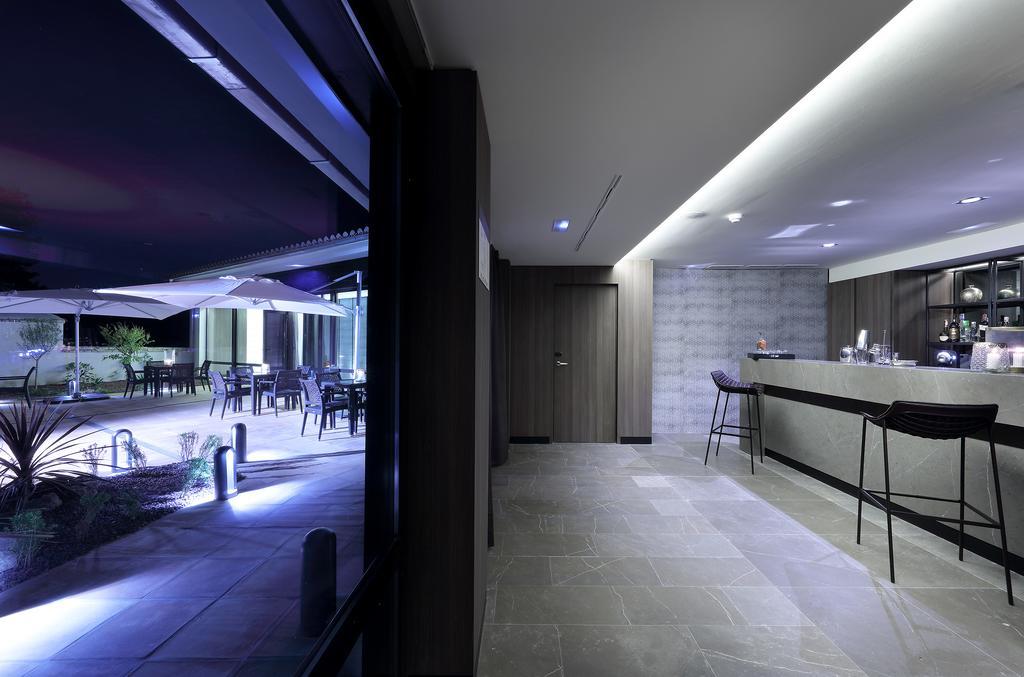 Aurea Washington Irving By Eurostars Hotel Company Гранада Экстерьер фото The interior of the lounge
